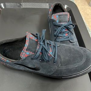 Nike SB Janoski Dark Obsidian